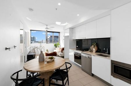 Positioned high on the 10th floor of the Brooklyn on Brookes building - Photo 4