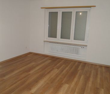 Per sofort oder nach Vereinbarung zu vermieten! Moderne 3.5 Zi-Wohn... - Photo 2