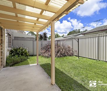 RECENTLY RENOVATED TOWNHOUSE IN GREAT LOCATION! - Photo 3