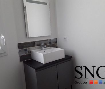 T3 AVEC TERRASSE ET DEUX PARKINGS EXT - Photo 3