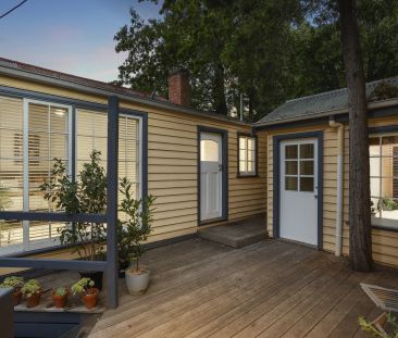 Charming Cottage In Hepburn Springs - Photo 2