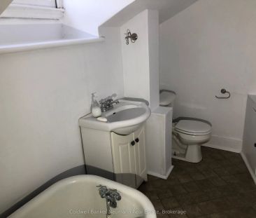 96 Arthur Street N #B - Photo 4