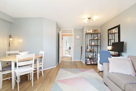 1 Bed Flat, Abbey Parade, SW19 - Photo 3
