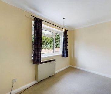 2 bedroom maisonette to rent - Photo 3