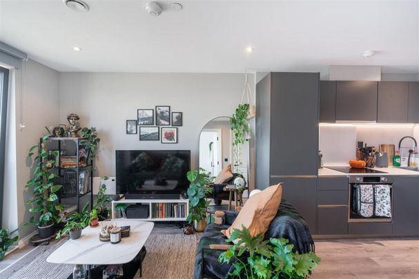 3 bedroom terraced house to rent - Photo 1