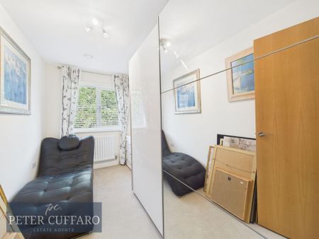 3 bedroom end of terrace house to rent - Photo 5