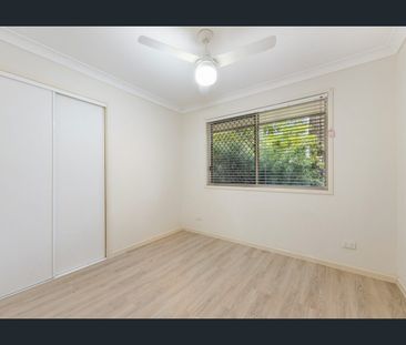 Spacious Family Home on a Large Block! - Photo 6