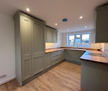 3 bedroom property to rent - Photo 3
