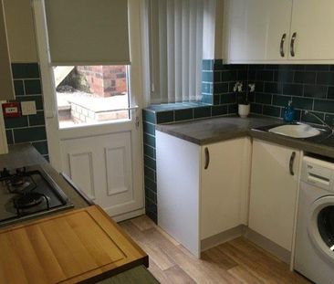 5 bedroom house share to rent - Photo 1