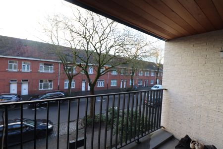 Een mooi afgewerkt nieuwbouw appartement op de eerste verdieping links - met overdekt terras - Photo 4