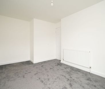 3 bedroom House to rent - Photo 2