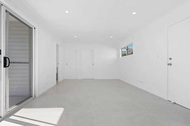 12a Gazelle Crescent, Fletcher NSW 2287 - House For Rent | Domain - Photo 1