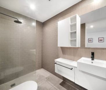 Stylish One-Bed Haven with Scenic Views - Photo 4