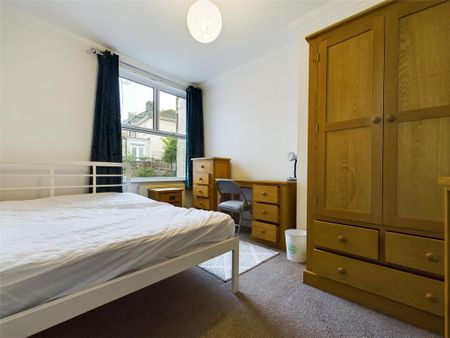 4 bedroom terraced house to rent - Photo 3