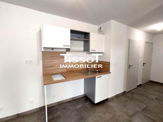 Location Appartement 2 pièces 42m² NIMES 30000 - Photo 1
