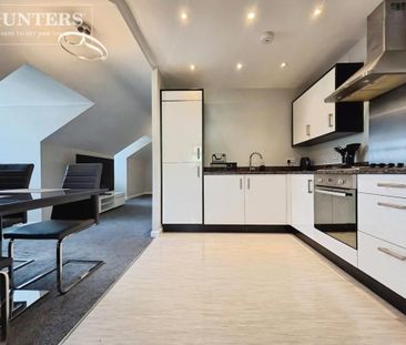 2 bedroom penthouse to rent - Photo 4