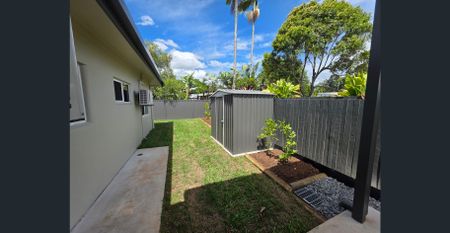 Fully renovated Half Duplex with fenced yard - Photo 2