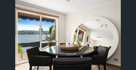 Californian Waterfront Bungalow - Photo 5