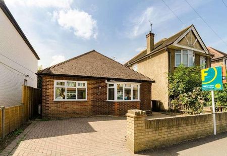 Tolworth Park Road, Surbiton, KT6 - Photo 3