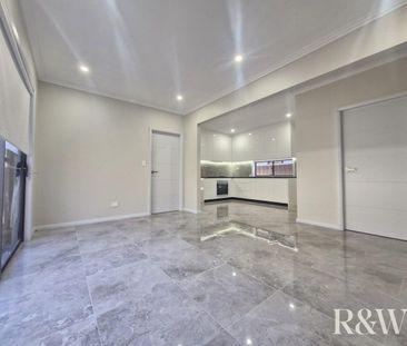 New Granny Flat - Photo 1