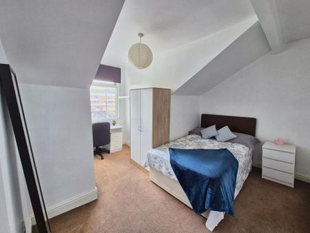 2 bedroom flat to rent - Photo 5