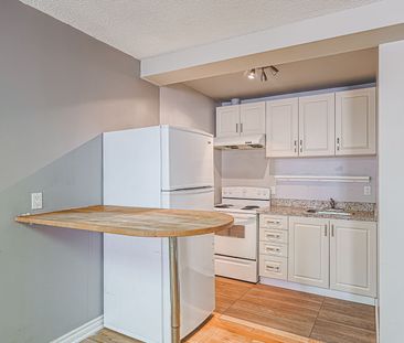 For Lease - 650A Queen Street Unit# 2, Toronto, Ontario - Photo 3