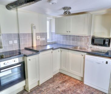 4 bedroom detached house to rent - Photo 6