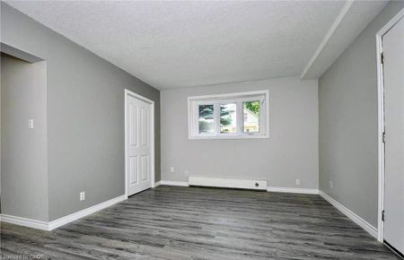 For Lease - 233 Westminster Drive Unit# 14, Cambridge, Ontario - Photo 3