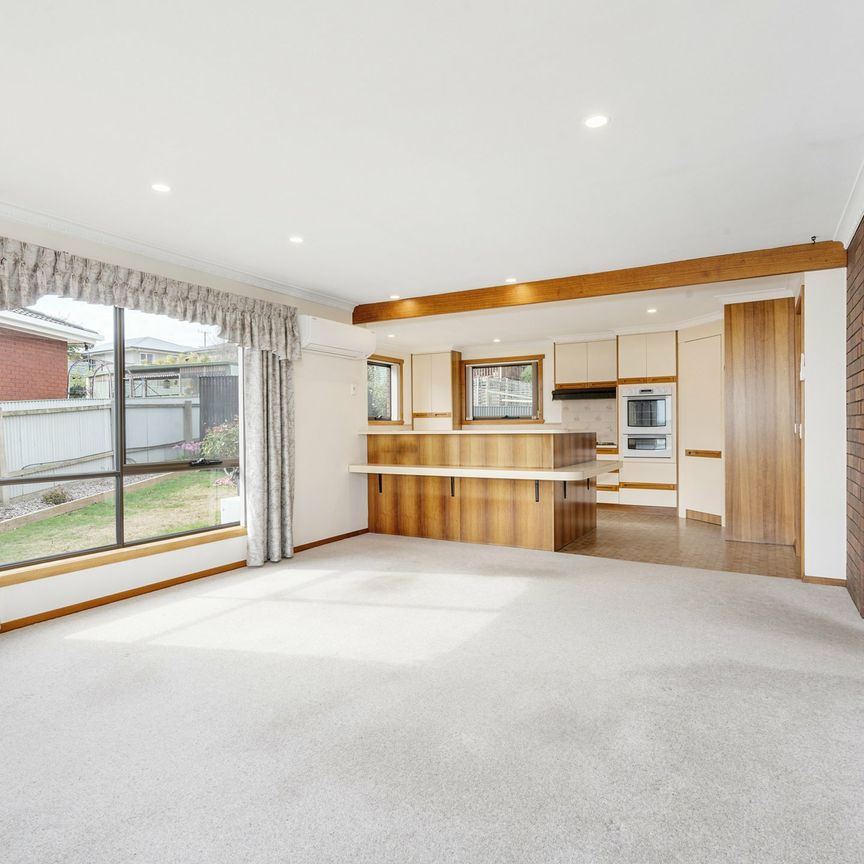 5 Princess Place, East Devonport - Photo 1