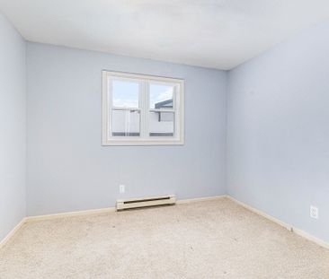 For Lease - 7 Harness Lane Unit# C, Kanata, Ontario - Photo 5