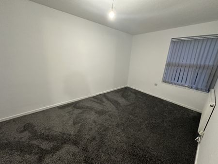 3 Bedroom Semi Detached To Rent in The Meadows - Photo 2