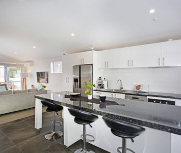 Pretty in Park Chester - Photo 4