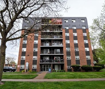 Karita Tower | 3410 Peter St., Windsor - Photo 1