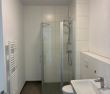 47125/13 Moderne 1-Zi. Wohnung im Neubau von Düsseldorf Rath sucht ... - Foto 1