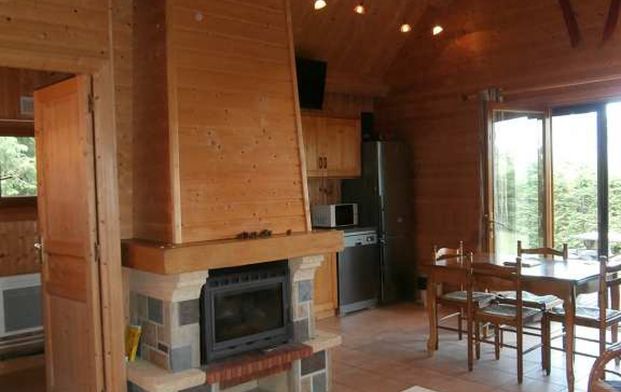 3 pièces, 55m² en location à Chastreix - 637 € - Photo 1