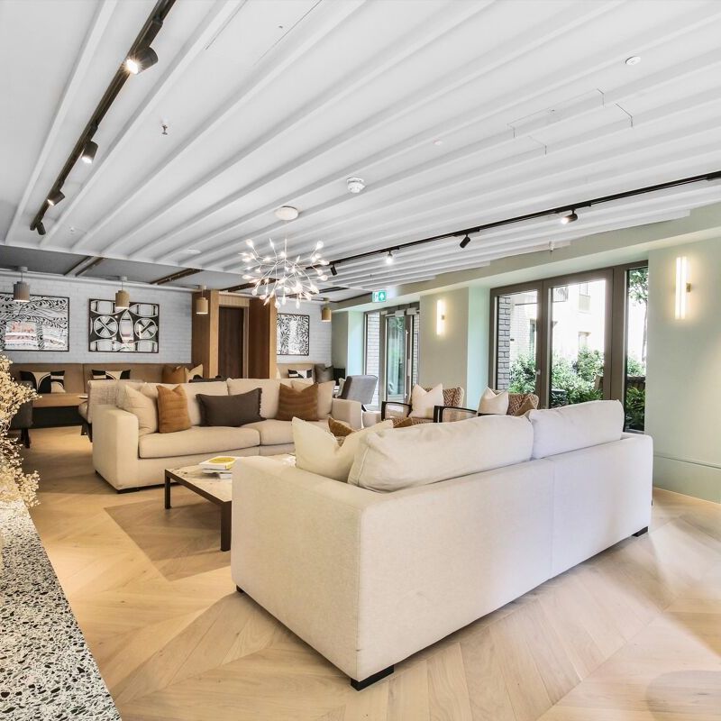 Live at Embassy Boulevard by Moda: spacious, fully furnished 2-bedroom apartments with exceptional resident amenities, flexible living spaces and a vibrant community in the heart of Nine Elms. - Photo 1
