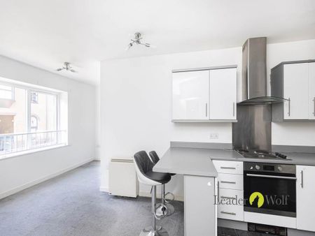 1 bedroom flat to rent - Photo 4