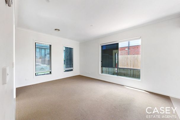 36 Rothschild Avenue, Clyde - Photo 1