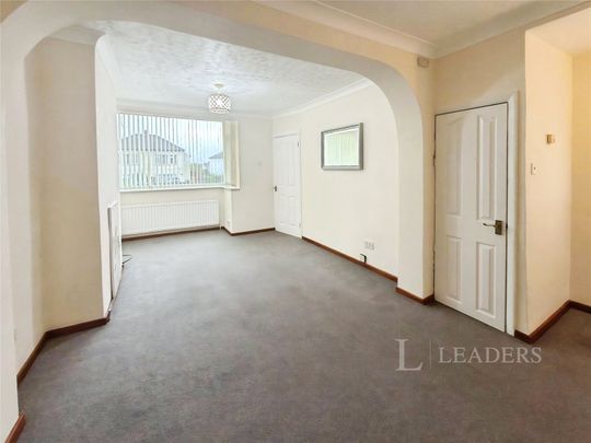 2 bedroom house to rent Sundon Park Road, LU3 - Photo 1