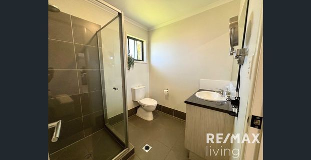 Spacious Family Home in Quiet Burpengary Cul-de-Sac - Photo 1