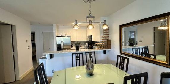 Fully furnished townhouse + patio in Fairview Slopes - Photo 2