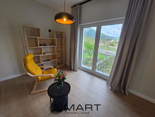 Casa cu 5 camere in Cisnadie - Fotografie 1