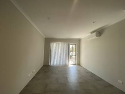 Ground floor: Modern 1 Bedroom NRAS Unit - Photo 5