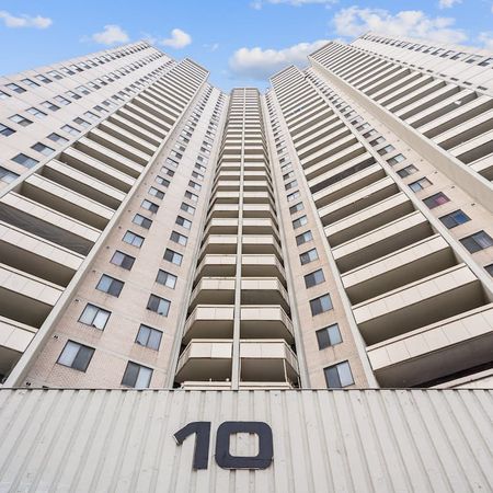 San Romanoway Apartments - Photo 4