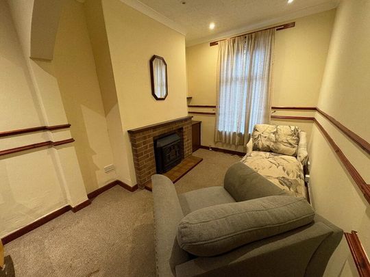 74 Rockview Street, Donegall Raod, Belfast, BT12 6JR - Photo 1