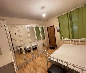 4 bedroom house to rent - Photo 3