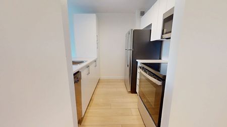 2470 Southvale Cres, Hawthorne Meadows - Sheffield Glen, Ottawa, ON - Photo 5