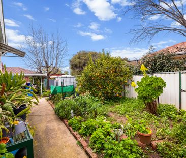 Three Bedroom House - South Tamworth - Photo 1