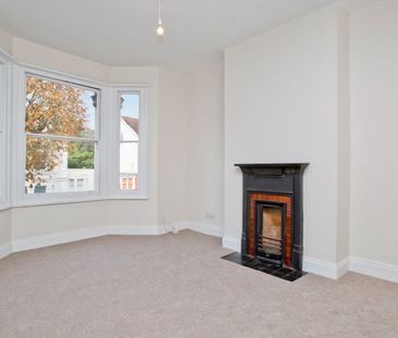 3 Bedroom Flat, Springfield Road, Brighton - Photo 6