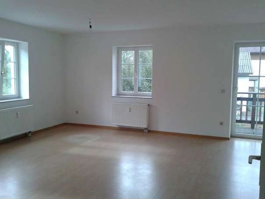 Helle 3-Zimmer-Wohnung mit Balkon und PKW-Stellplatz in ruhiger Wohnlage in Obernberg - Foto 1